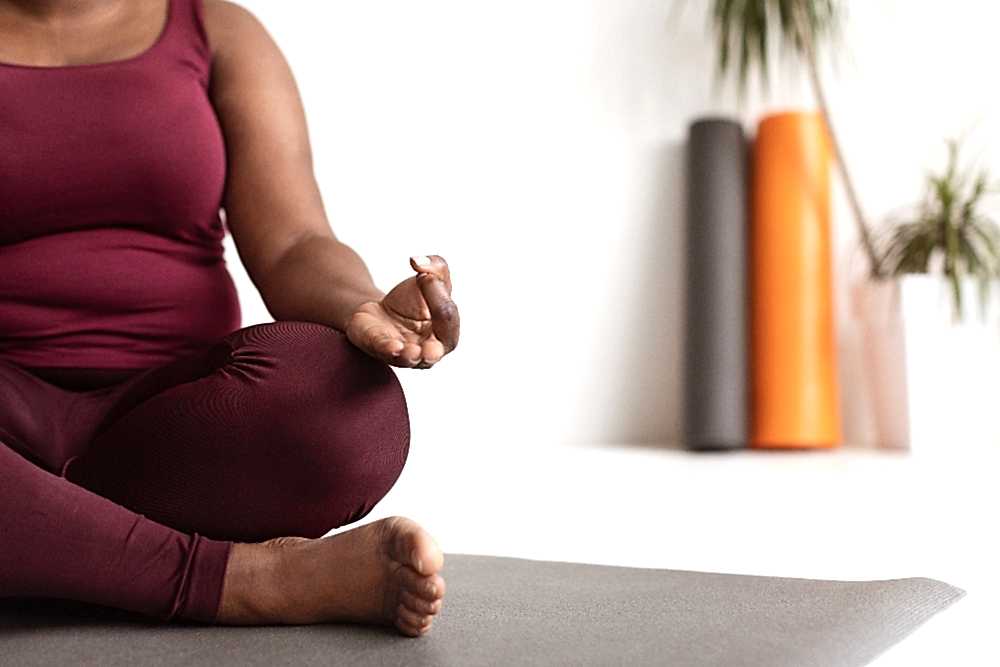 yoga_mit_uebergewicht yoga_mit_uebergewicht