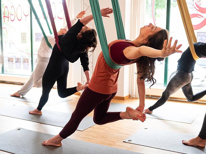 Aerial-yoga-retreat Aerial-yoga-retreat